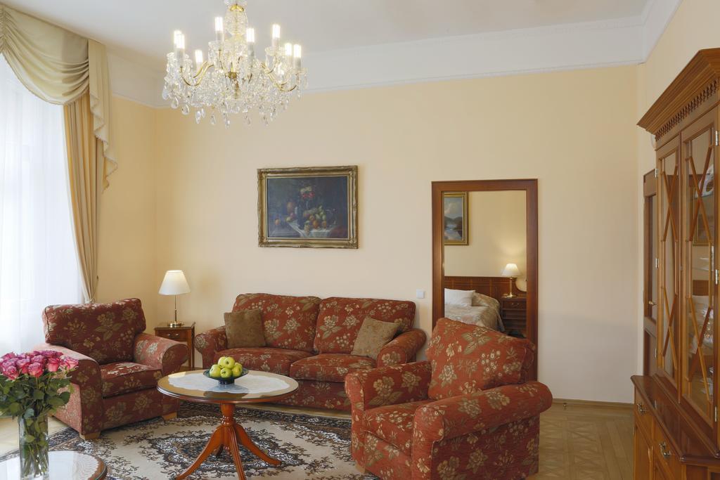 Bristol Kralovska Vila Karlsbad Rum bild