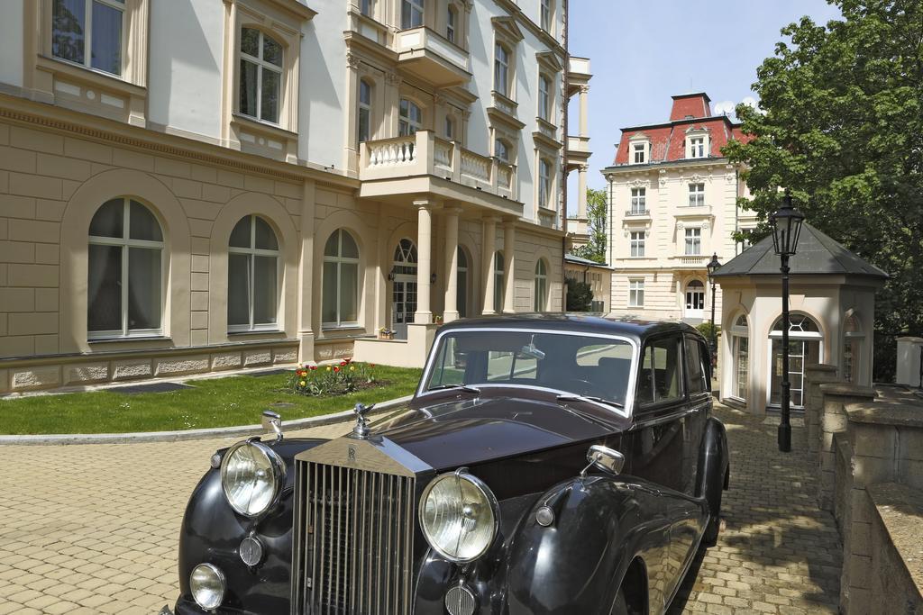 Bristol Kralovska Vila Karlsbad Exteriör bild